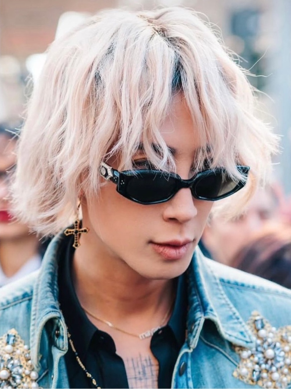 Gentle Monster Ruvy Van 01 Non-Rx Sunglasses in Black/Black - Picture 12 of 12